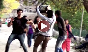 इस बाल्टी में ऐसा क्या था जिसने लोगों को भागने पर मजबूर कर दिया 