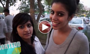  ''क्या साइज मैटर करता है''? दिल्ली की गलियों में एक लड़के ने लड़कियों से यह पूछा। कोई जाके इस लड़के को  हाई -फाईव  दे- दे 