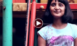 ''डोंट वरी बी हैप्पी '' लगता है यही शॉर्टकट है तुरंत हंसने का 