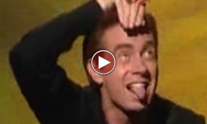 कहता है पल पल तुमसे होके दिल ये दीवाना , रोक नहीं पाएंगे आप अपनी हंसी जब देखेंगे इस गाने की मज़ेदार नक़ल 