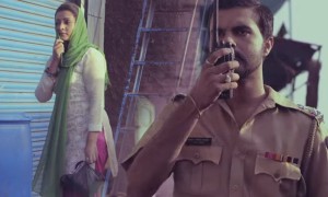 इस लड़की ने ऐसा क्या किया की दहल गए पुलिस वाले 