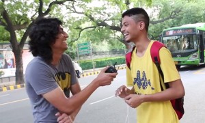 देखिए लड़कियों को पटाने के लिए कौनसी लाइन बोलते हैं लड़के 