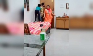 यही होता है जब माँ के ऊपर वीडियोस बनाने का बुखार चढ़ जाता है