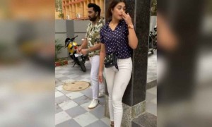 ऐसी गर्लफ्रेंड आपको मिल जाएगी तो आप क्या करोगे?