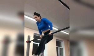 होश उड़ा देने वाले करतब करती लड़की