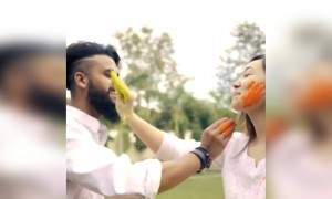 होली के दिन मनाये जश्न बिलकुल ऐसे ही