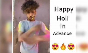 खेल रहे होली मनमोहन