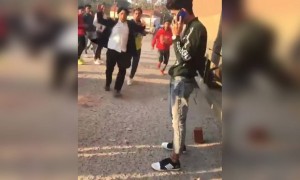 चोर को छोड़ो इसको ही पीटो पकड़ कर