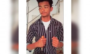 बहुत ही मजेदार वीडियो है ये तो, बुलाती है मगर जाने का नहीं