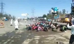 लेबर को ऐसे ट्रीट किया जा रहा है ऐसे कठिन वक़्त में