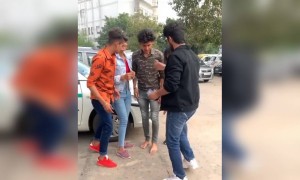 तुझमे रब दीखता है यारा मैं क्या करूँ