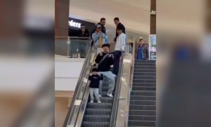 देखिये ये क्यूट सा वीडियो बाप बेटे का