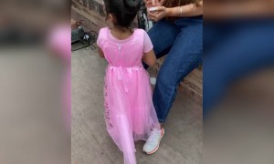 देखिये इस क्यूट से बच्ची की वीडियो