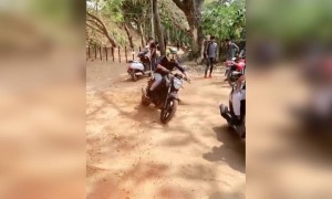 गाडी से क्या बेहतरीन स्टंट किया इस लड़के ने