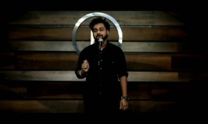 रहूँ अकेले पर महसूस ना हो ये अकेलापन