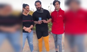 वैसे बात तो ये लड़का बिलकुल सही कर रहा