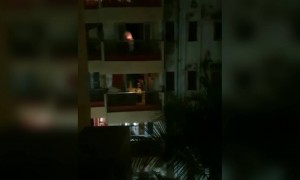 इसने लिया है असली मज़ा दिया जलाने का