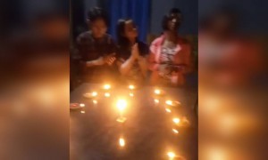 सबने जलाया दिया कोरोना से लड़ने के लिए