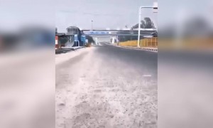 देखिये कैसे खाली है सड़कें आजकल