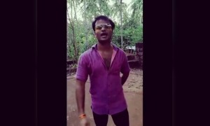 गलती से मैगज़ीन लेकर बहार चले गया बेचारा