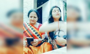 मम्मी से पन्गा नहीं लेते बच्ची