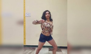 दस बहाने पर किया इस लड़की ने बेहतरीन डांस