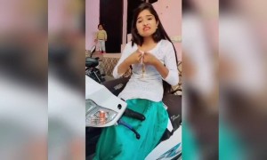 पड़ोस की आंटियों का यही हाल है