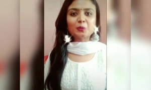 बस एक बार वो समां बांध जाए