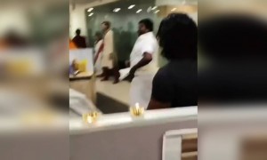 देखिये इस आदमी का फनी डांस