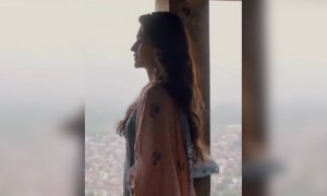 बसाऊं तेरे संग मैं अलग दुनिया