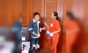 दीपिका का यह वीडियो आपने देखा या नहीं?