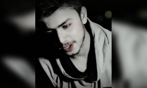 ये मत सोचना के याद नहीं करते हम