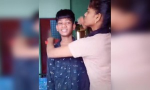 अब बेचारे लड़के की क्या गली इसमें LOL