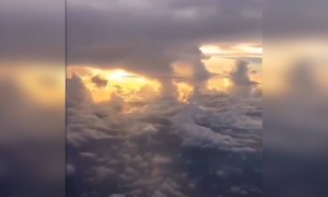 क्या नज़ारा है आसमान का