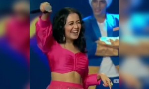 नेहा कक्कर ने फैंस से गवाया गाना