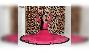 ये हसीं वादियां ये खुला आसमान