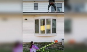 राकेट की तरह उड़द गयी लड़की