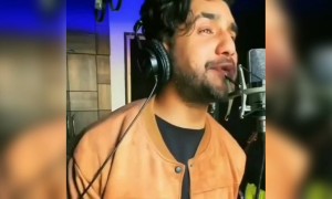 किसी रोज़ बारिश जो आये समझ लेना बूंदों में मैं हूँ