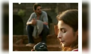 ए ज़िन्दगी गले लगा ले