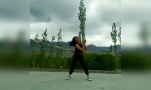 देखे इस बच्ची का बेहतरीन डांस