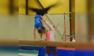 और ये गिरी धड़ाम