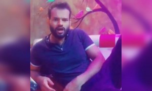 सीधा बोलने का ना के कपडे धोने है