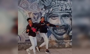 मिर्ची मिर्ची मिर्ची नजरें तिरछी!!