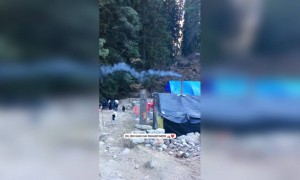 दिल भी कहीं है पहाड़ों में