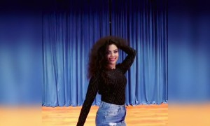 उसमें सुहाना इश्क है दीवाना