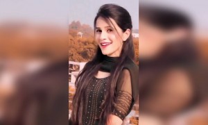 क्यूट गर्ल,....