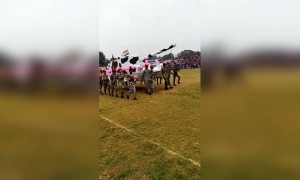 ये गुजरने वाली हवा बता