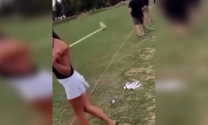 बच्चे की हसी छूट गई