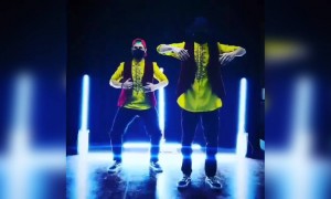 गुल्फी फिदाये रोबोट डांस !