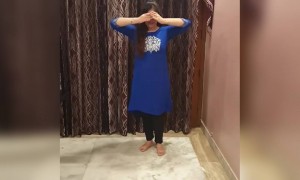 बिंदिया लगा के ...